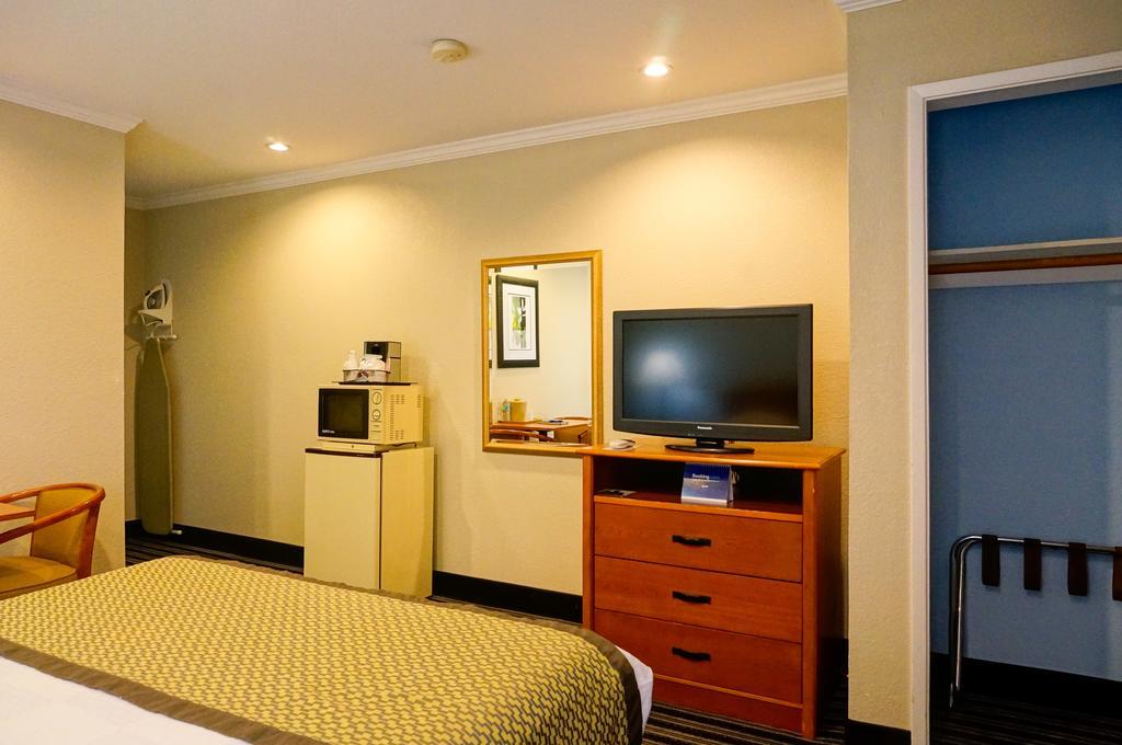 Hotel Parmani Πάλο Άλτο Εξωτερικό φωτογραφία