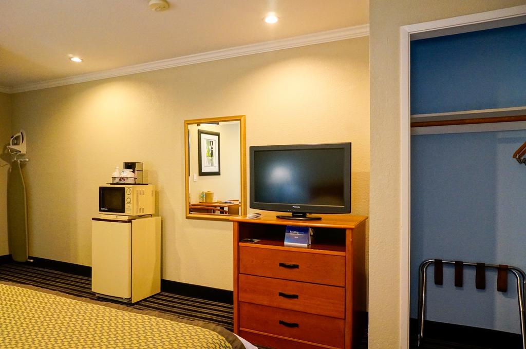 Hotel Parmani Πάλο Άλτο Εξωτερικό φωτογραφία